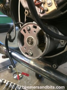 The very large circlip went in and the center bearing plate installed. 